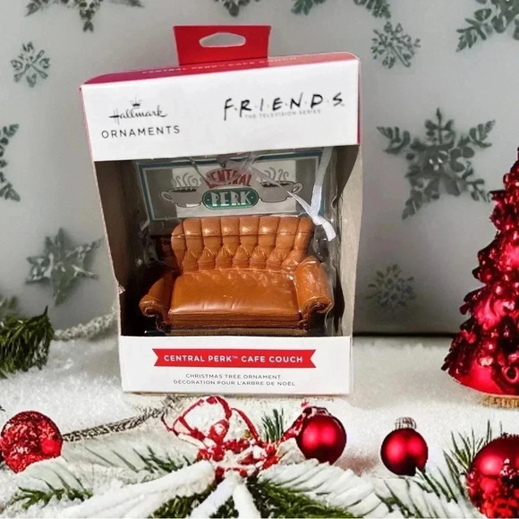 NEW Hallmark FRIENDS Central Perk Cafe Couch - FUNKO POP! Fun Christmas Ornament - Picture 9 of 9